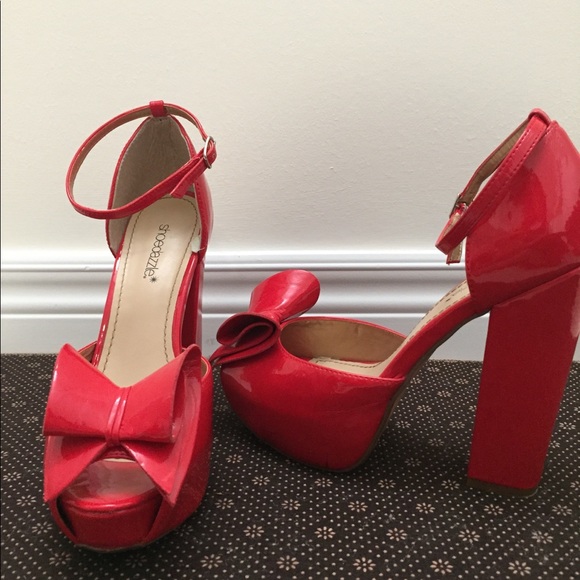Red heels with bow, classic, 8US - Picture 6 of 7